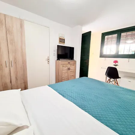 Piccolo Modern Old Town