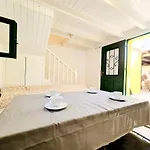 Piccolo Modern Old Town 아파트